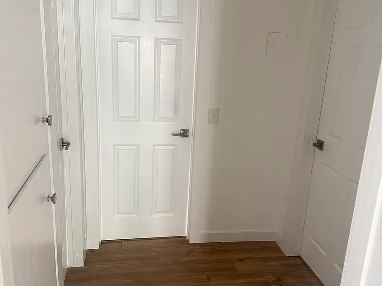 516 E Maple St #4 — Photo 7