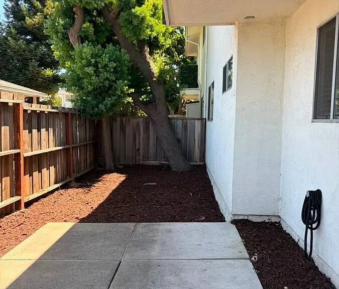 300 Warren Ave #2 — Photo 31