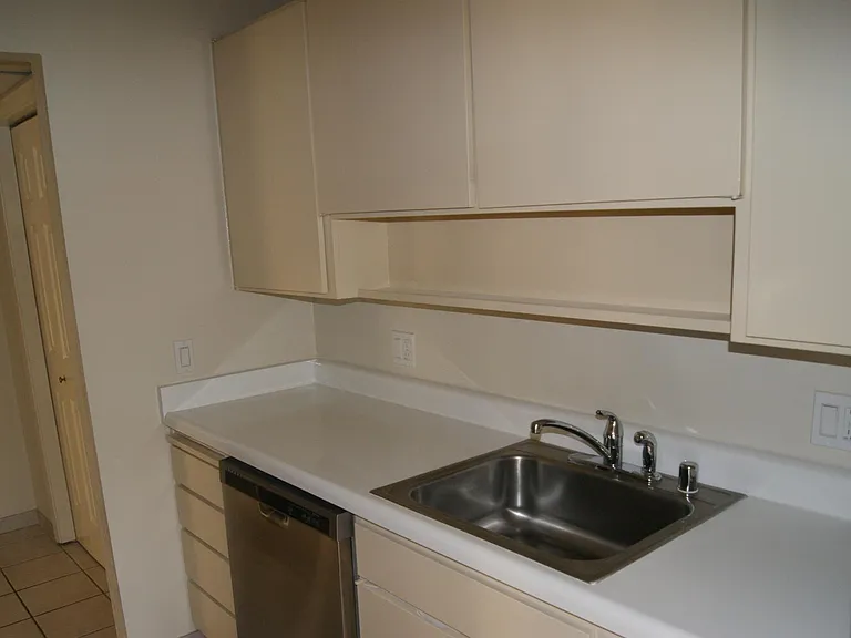 350 N Civic Dr #409 — Photo 6