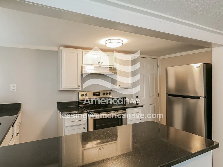 1093739_008_wm_-_kitchen_13317328.jpg
