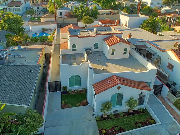 4th image of 1055 E Cypress Ave
