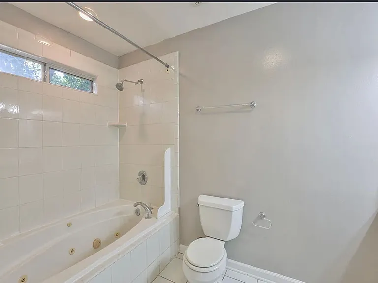 2093 Greenwood Dr — Photo 18