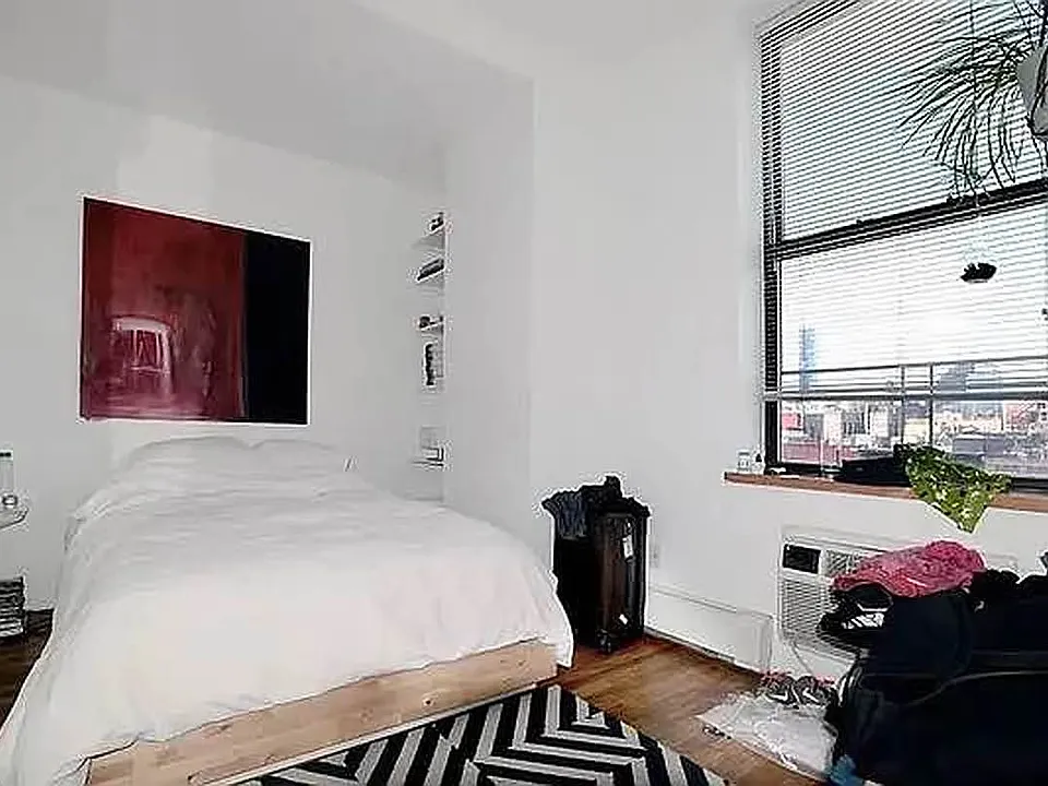 77 Delancey St #5C