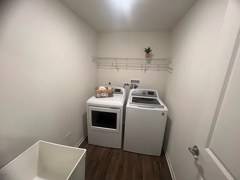 285 Lakeshore Dr — Photo 26