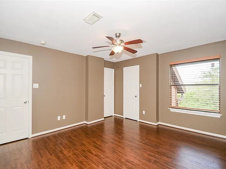 737 Davis Rd — Photo 16