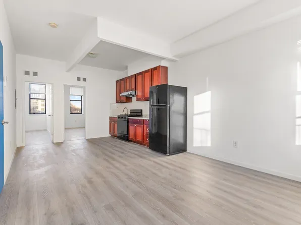 1644 Atlantic Avenue image 1 of 4