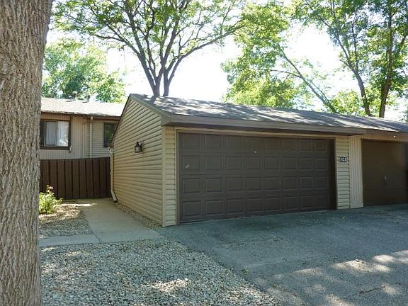 2nd image of 103 River Woods Ln