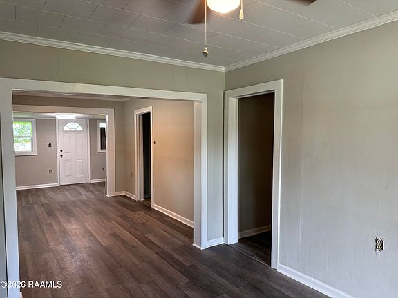 3rd image of 1820 Betty St
