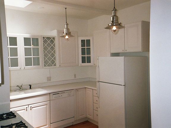 5th image of 1255 N Pennsylvania St APT 303