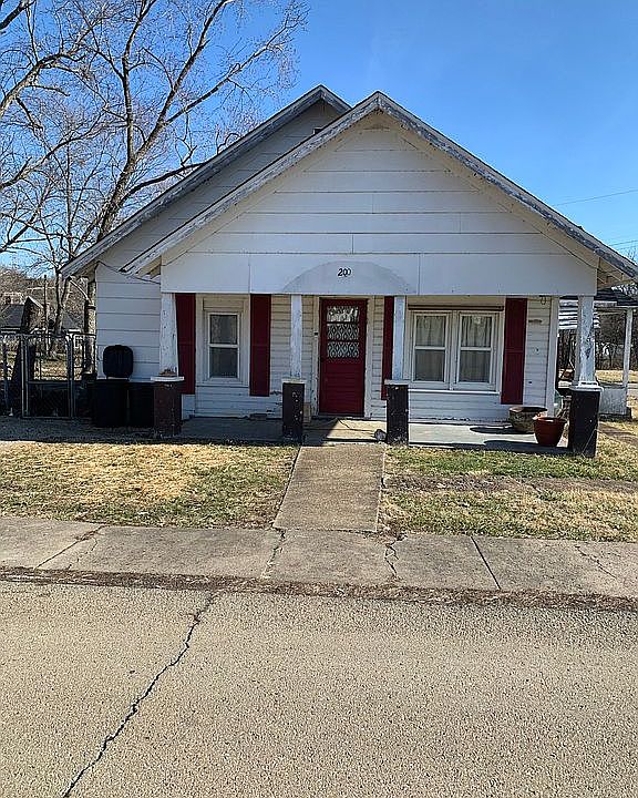 1st image of 200 N Large St