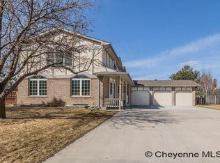 7220 Bridle Dr, Cheyenne, WY 82009