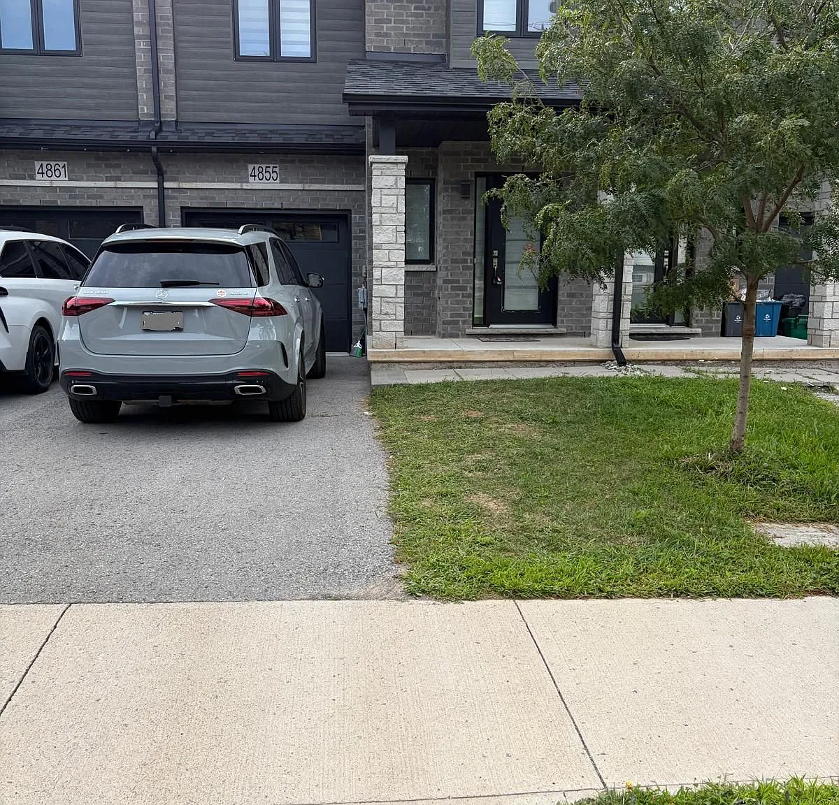 3 bed, $2,500 — Photo 2