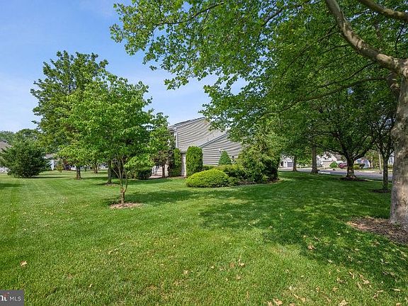4th image of 9 Pecan Ct