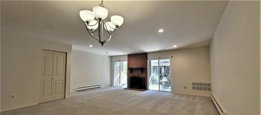 3 bed, 1646 sqft, $2,250 — Photo 3
