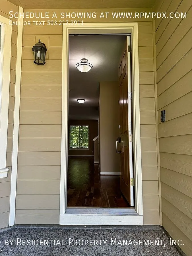 Beautiful Bull Mountain Home — Photo 3