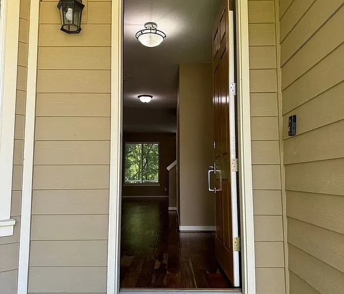 12490 SW Winterview Dr — Photo 3