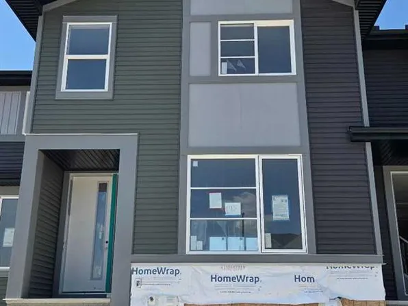 195 E Lanark Blvd SE, Airdrie, AB T4A 3L6