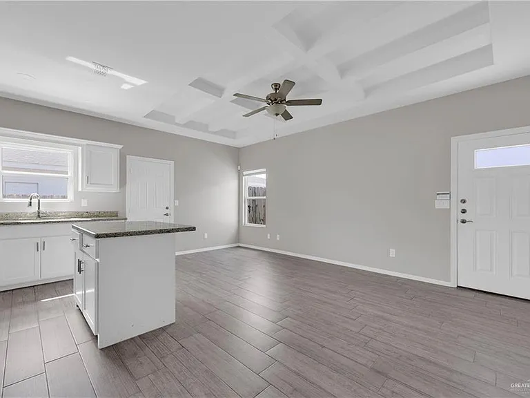 5105 N Dahlia St #3 — Photo 7