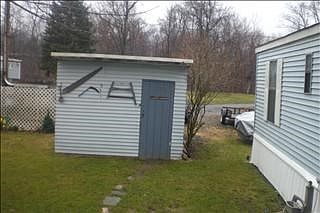 3rd image of 594 Hatter Ln