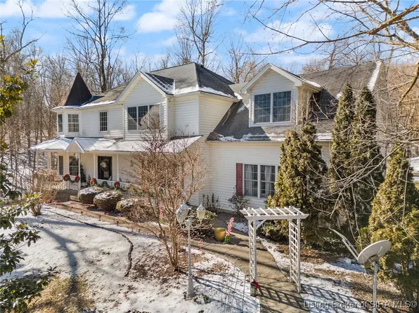 3760 Rockwood Drive, Floyds Knobs, IN 47119