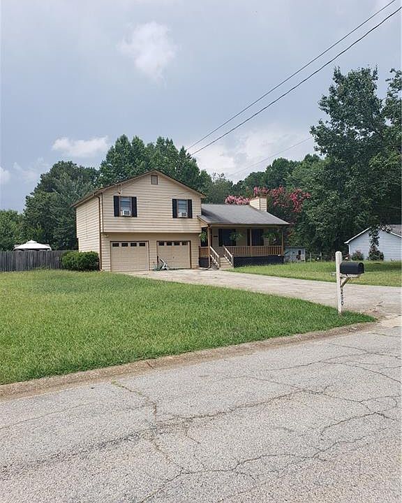 2nd image of 280 Woodland St