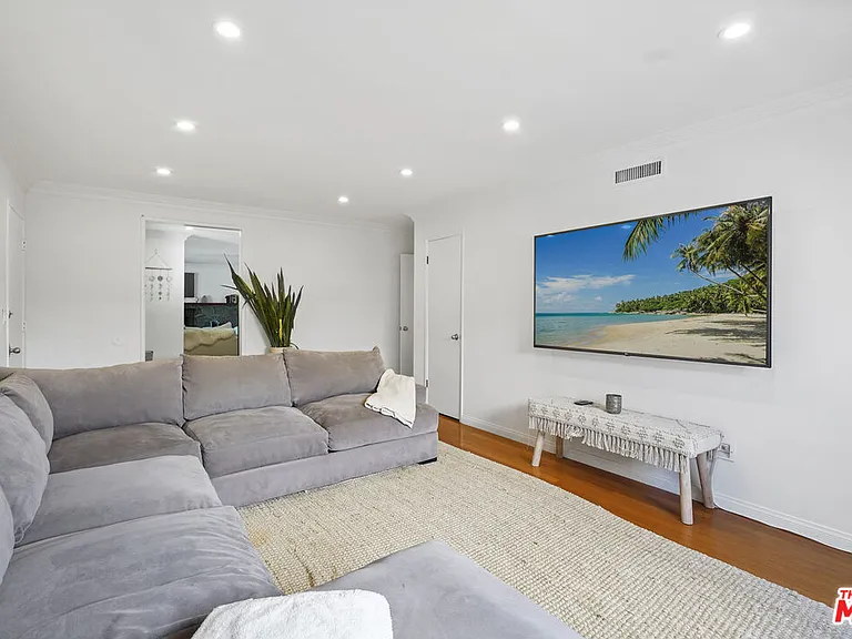 5025 Dantes View Dr — Photo 12