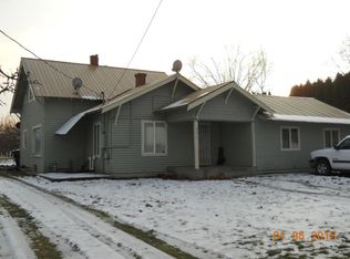 306 Klock Rd, Grandview, WA 98930