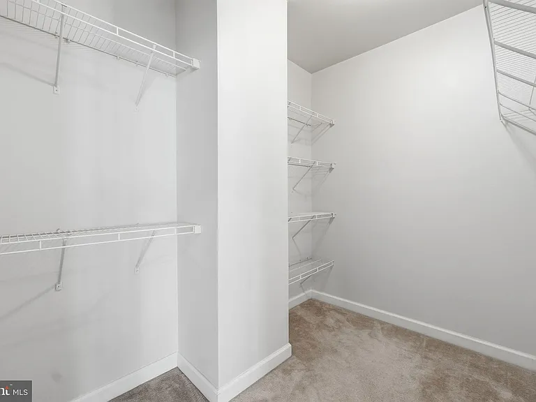21253 Park Grove Ter — Photo 34