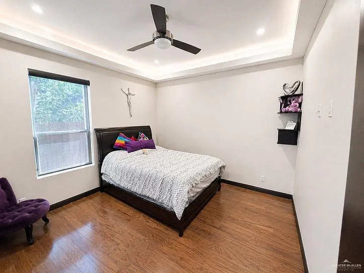 211 Driftwood Ave — Photo 15