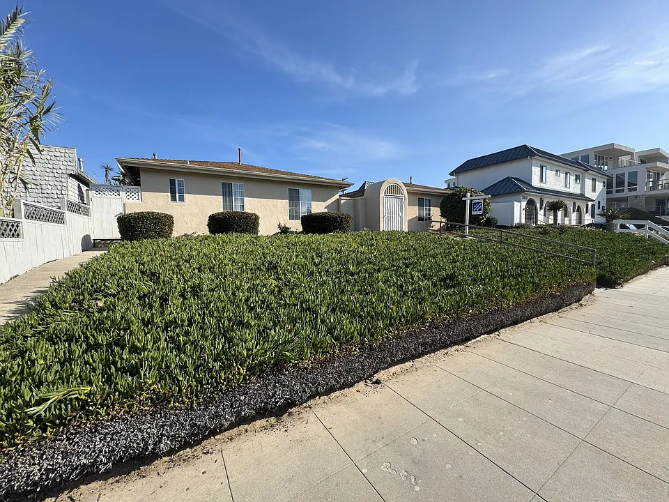 5058-68 Santa Monica Ave
