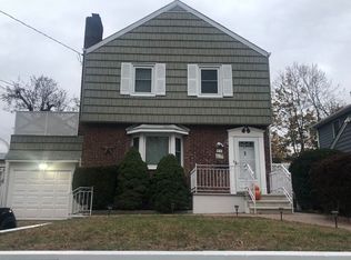 31 Croydon Rd, Yonkers, NY 10710
