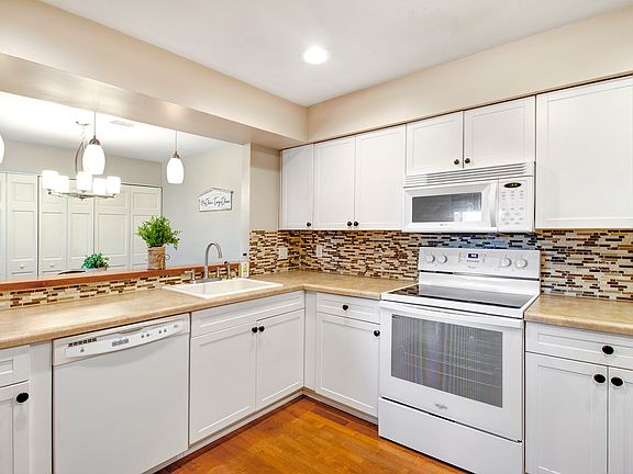 2nd image of 321 Park Hill Dr