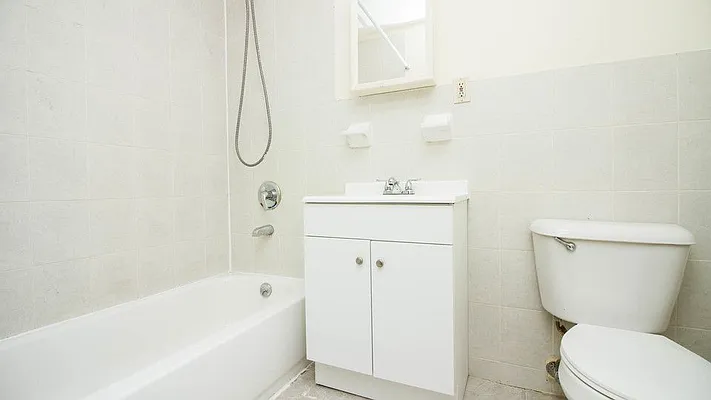 Rented by Nooklyn NYC LLC | media 24