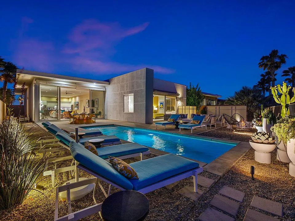 929 Bernardi Ln