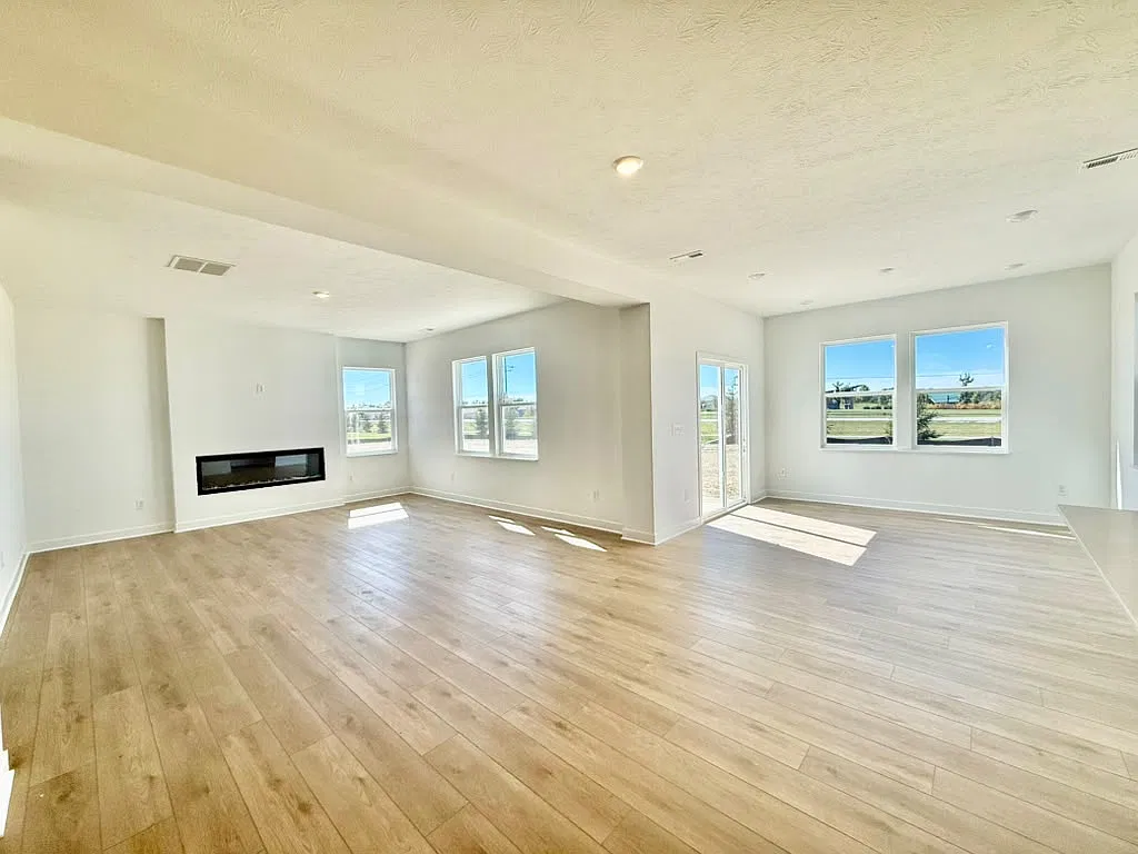 5 bed, 2900 sqft, $3,000 — Photo 3