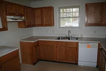 5th image of 2022 Jerome Ave SW