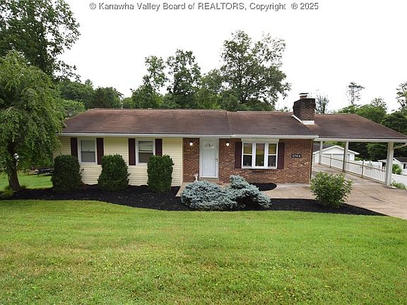 2nd image of 1704 Dogwood Dr