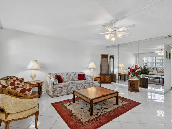 2035 Ainslie, Boca Raton, FL 33434