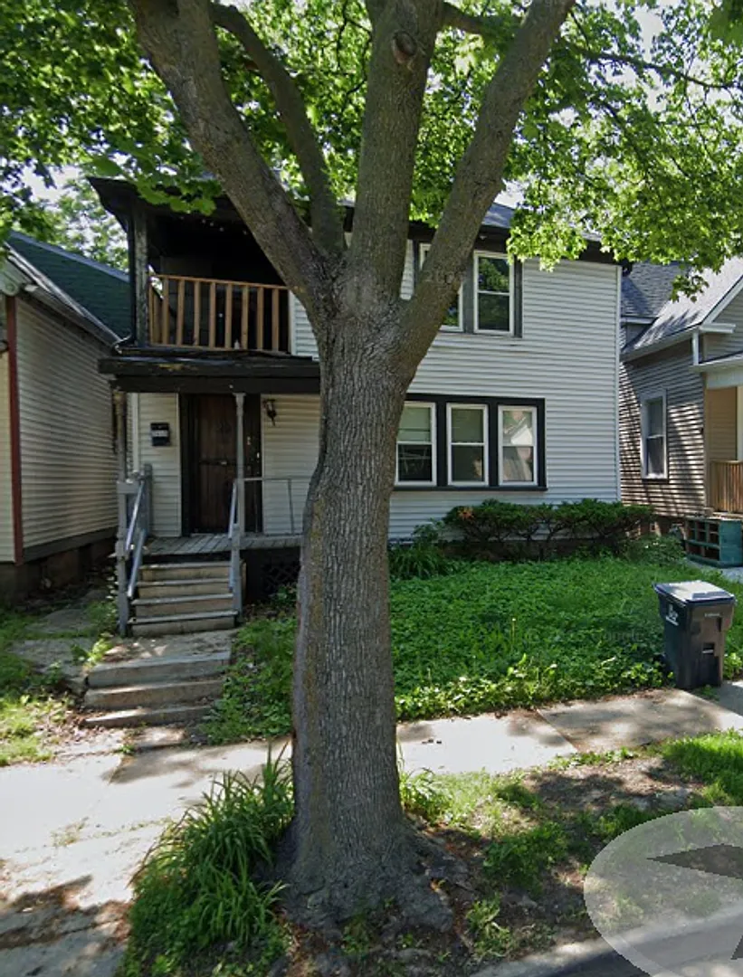 3035N10thStM — Photo 1