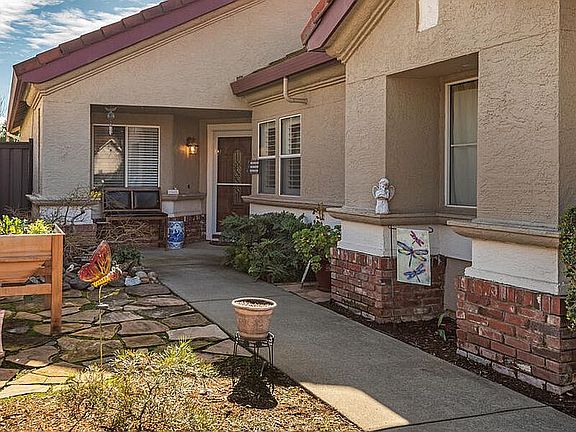 4th image of 1405 Fuhrman Ct