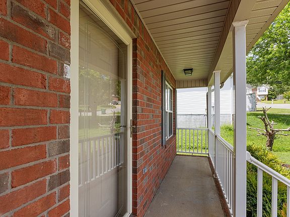 5th image of 2505 Preston Way