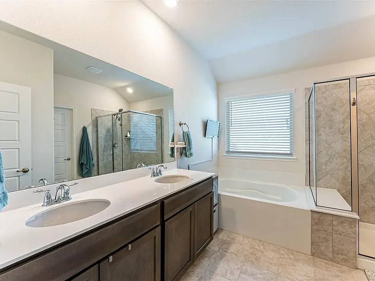 2708 Franklin Dr — Photo 12