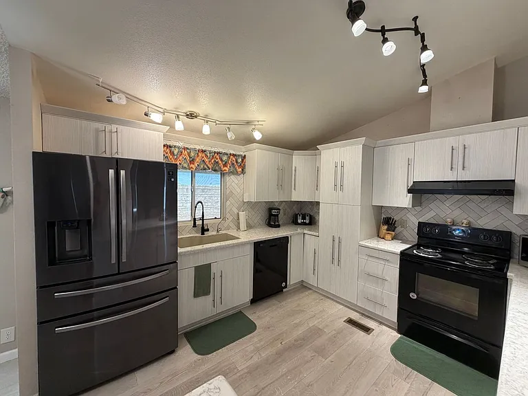 13239 E 49th Dr — Photo 10