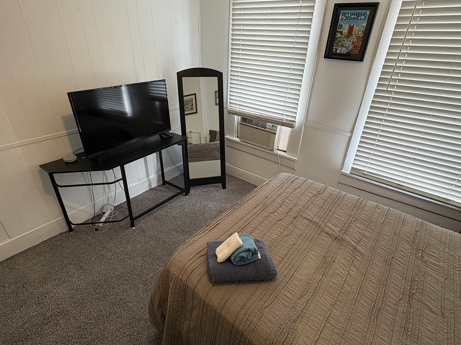 1 bed, 1100 sqft, $1,200 — Photo 2