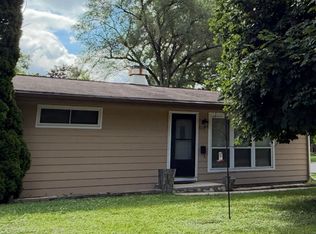 203 N Prairie Ave, Mundelein, IL 60060