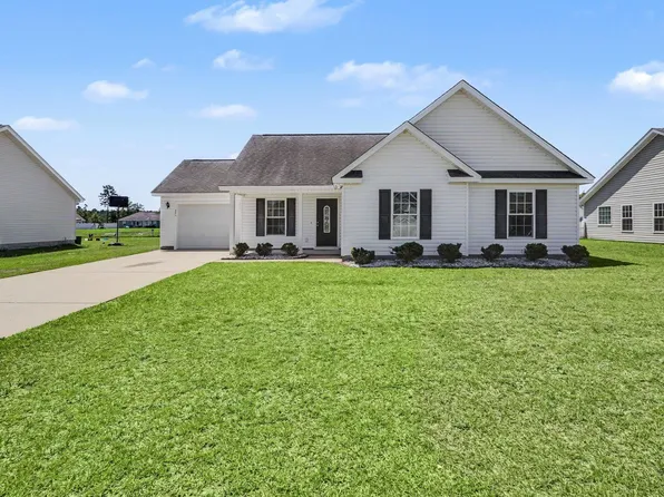 321 Millbrook Circle, Galivants Ferry, SC 29544