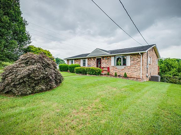 2nd image of 101 Crockett Ct