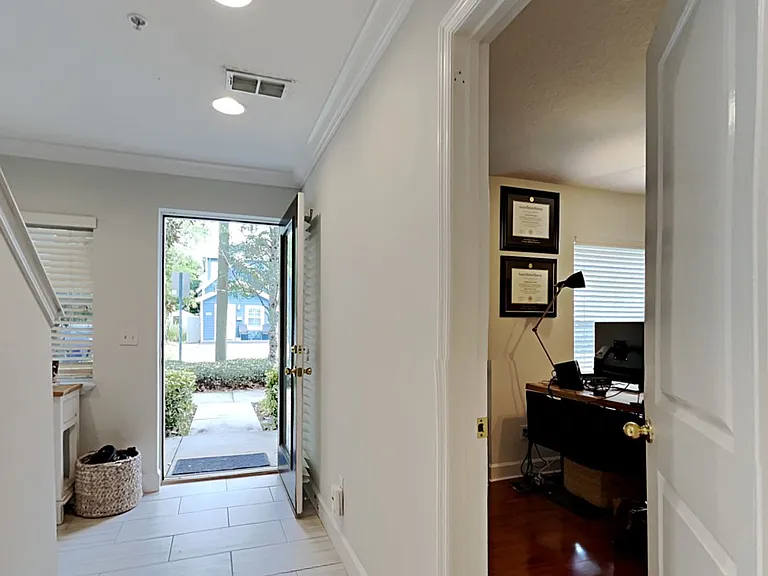 407 S Oregon Ave — Photo 7