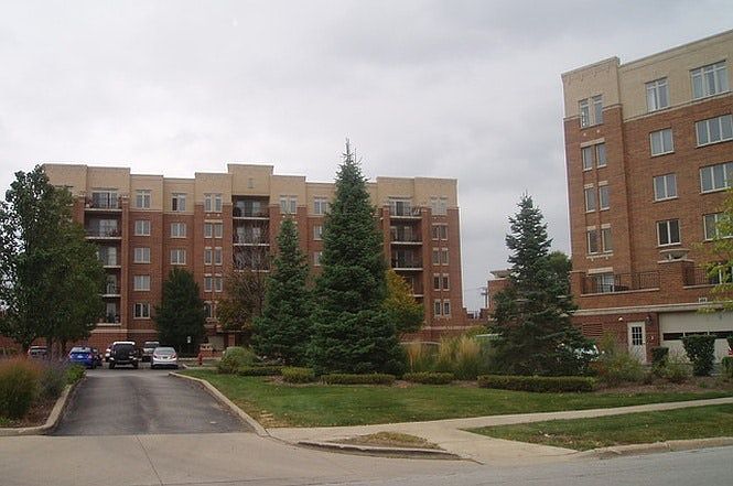 1st image of 635 Perrie Dr APT 303-2