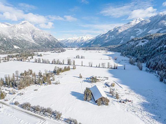 3rd image of 9115 Pemberton Meadows Rd